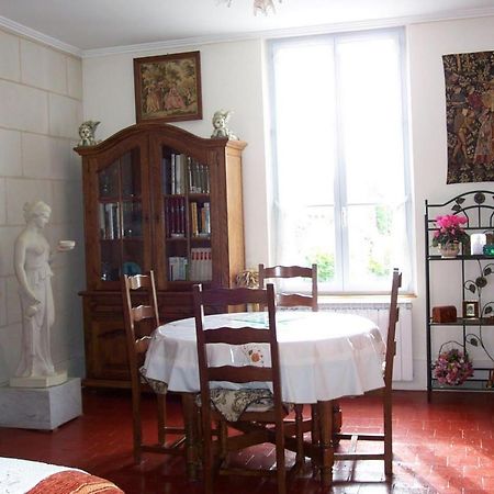 Les Charmes Bed & Breakfast Valencay Exterior photo